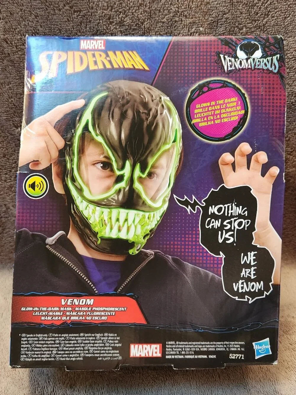VENOM VERSUS SPIDERMAN Glow in the Dark Mask with Sounds and Phrases - NEW NIB
